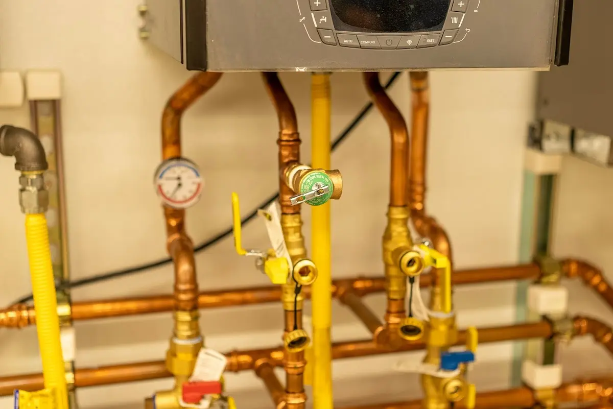 Licensed technician providing Slab Leak Repair for a homeowner in Freeport